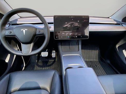 Used 2025 Tesla Model Y Performance AWD/4WD image 16