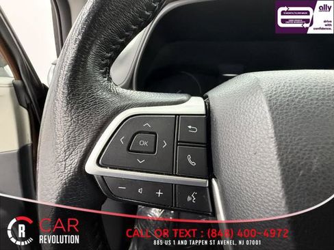 Used 2024 Toyota Sienna XLE image 23