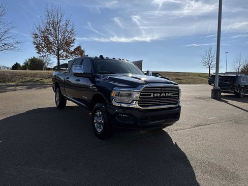 Used 2024 RAM 3500 Laramie image 8