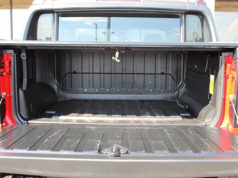 Used 2005 HUMMER H2 SUT w/ Preferred Equipment Group image 14