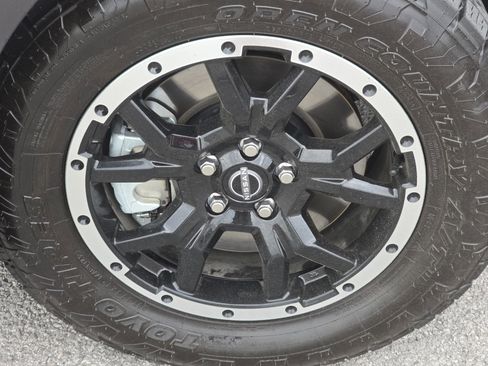 Used 2025 Nissan Pathfinder Rock Creek AWD/4WD image 3