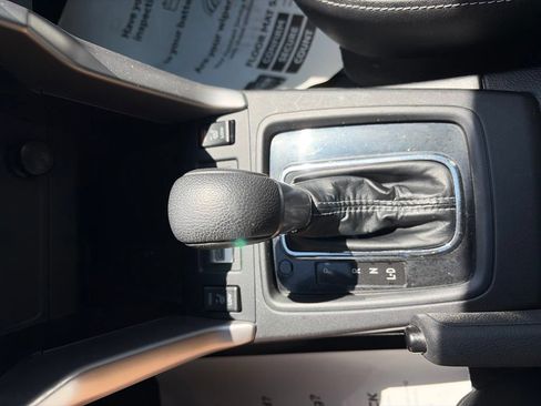 Used 2015 Subaru Forester 2.5i Touring w/ Eyesight & Navigation System AWD/4WD image 30