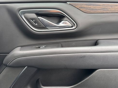 Certified 2024 Chevrolet Suburban Premier image 20