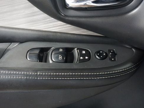 Used 2017 Nissan Murano SV image 27