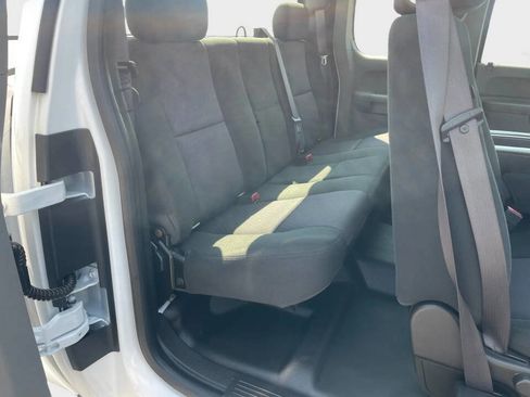 Used 2012 Chevrolet Silverado 1500 W/T image 9