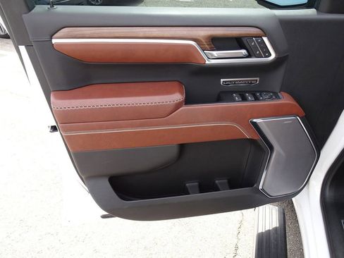 Used 2022 GMC Sierra 1500 Denali Ultimate image 14