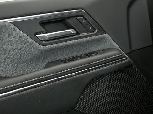 New 2026 GMC Sierra EV Elevation image 5