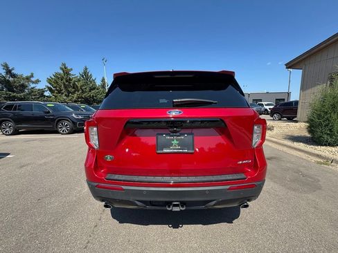 Used 2024 Ford Explorer ST-Line w/ Class IV Trailer Tow Package AWD/4WD image 9