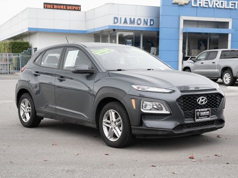 Used 2021 Hyundai Kona SE image 1
