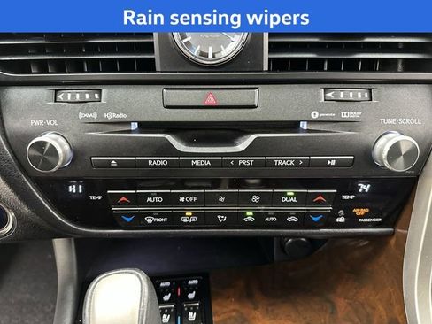 Used 2019 Lexus RX 450h AWD image 22