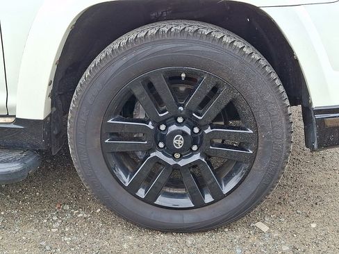 Used 2021 Toyota 4Runner Nightshade AWD/4WD image 33