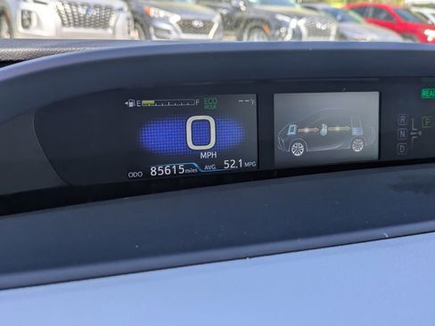 Used 2022 Toyota Prius LE FWD image 25