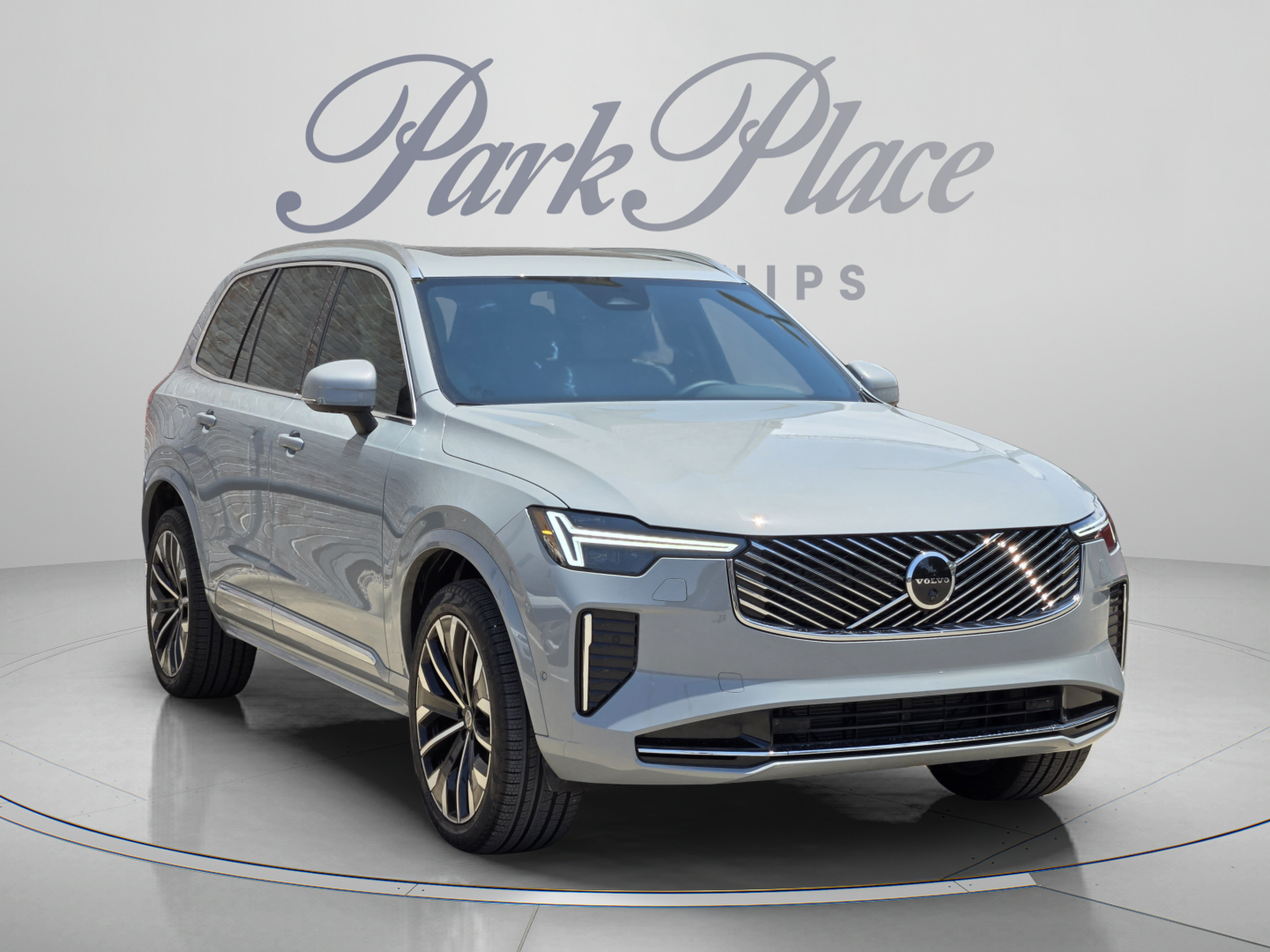 Used 2026 Volvo XC90 B6 Plus w/ Protection Package Premier AWD/4WD image 8