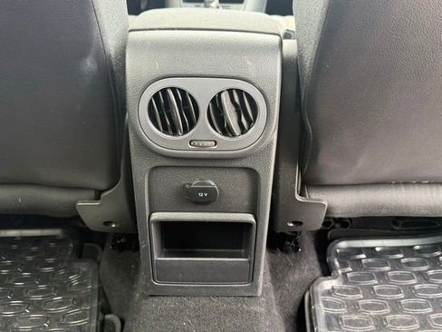 Used 2012 Volkswagen Tiguan S FWD image 27