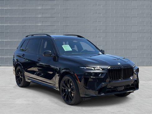 Used 2026 BMW X7 xDrive40i w/ M Sport Package AWD/4WD image 1