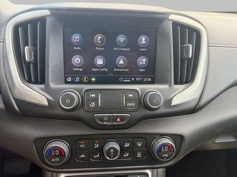 Used 2024 GMC Terrain SLT AWD/4WD image 18