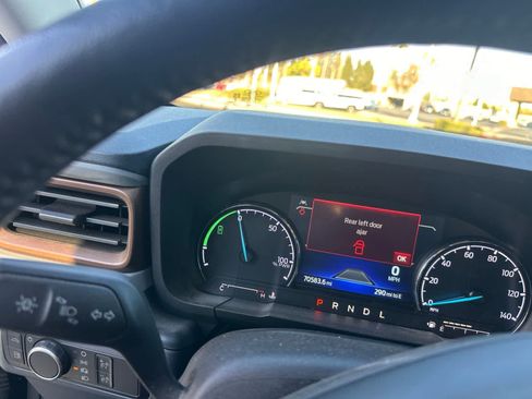 Used 2022 Ford F150 XLT w/ Equipment Group 302A High AWD/4WD image 18