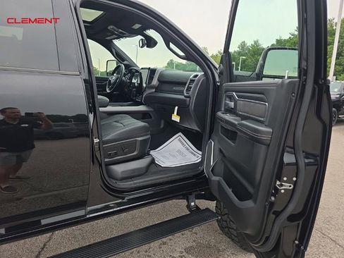 Used 2024 RAM 2500 Laramie w/ Sport Appearance Package AWD/4WD image 22