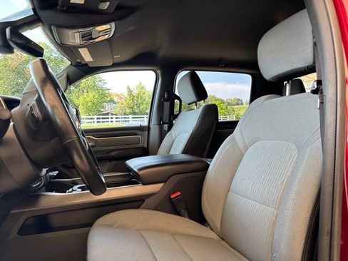 Used 2022 RAM 1500 Big Horn AWD/4WD image 12