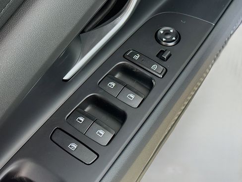 New 2026 Hyundai Elantra Blue FWD image 17