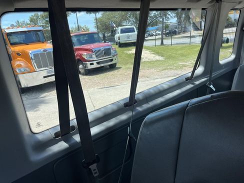 Used 2012 Ford E-350 and Econoline 350 XL RWD image 34