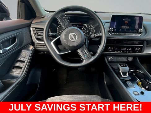 Used 2023 Nissan Rogue SV FWD image 11