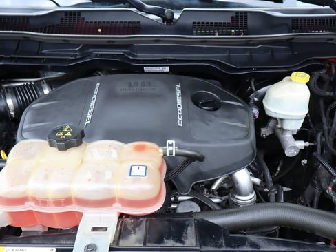 Used 2014 RAM 1500 Laramie AWD/4WD image 39
