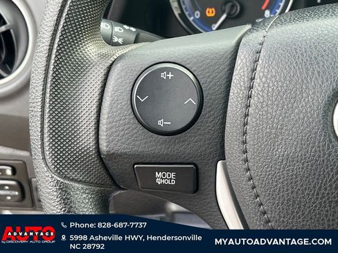 Used 2019 Toyota Corolla LE image 16