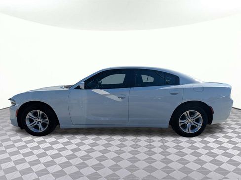 Used 2022 Dodge Charger SXT image 6