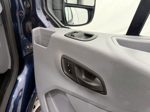 Used 2015 Ford Transit 150 XL image 16