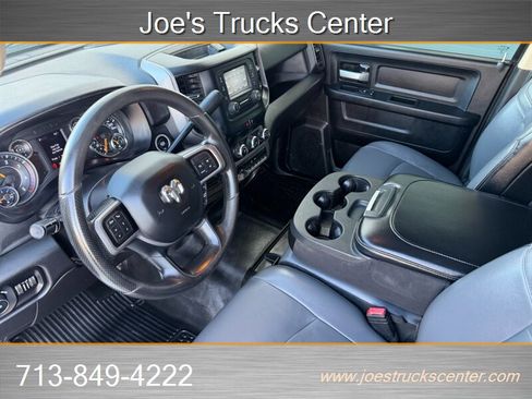 Used 2019 RAM 3500 Tradesman w/ Chrome Appearance Group image 20