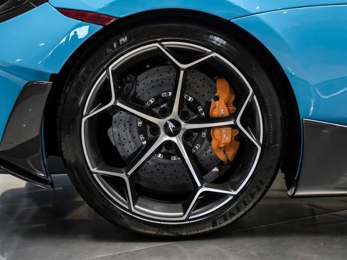 Used 2019 McLaren 600LT RWD image 42