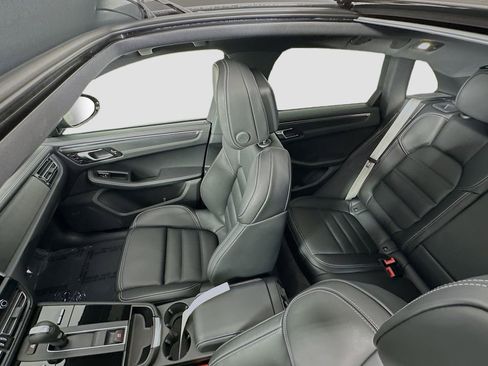 New 2026 Porsche Macan GTS AWD/4WD image 14