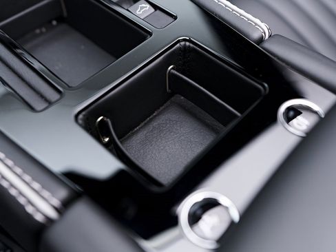 Used 2016 Aston Martin DB9 GT image 83