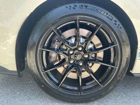 Used 2020 Ford Mustang Shelby GT350 w/ Technology Package image 26