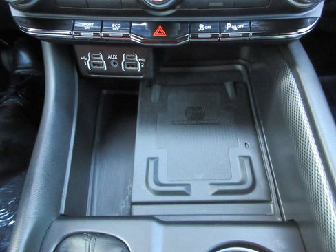 Used 2022 Dodge Durango R/T w/ Blacktop Package AWD/4WD image 49