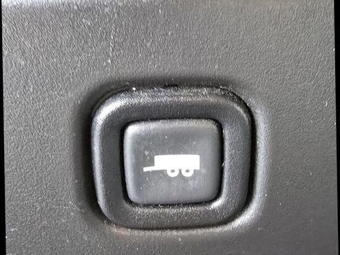 Used 2020 Chevrolet Express 2500 w/ Driver Convenience Package image 25