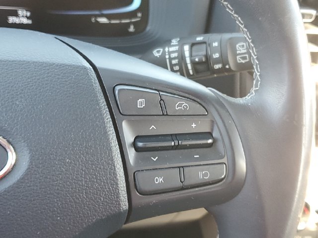 Used 2024 Hyundai Venue Limited FWD image 22