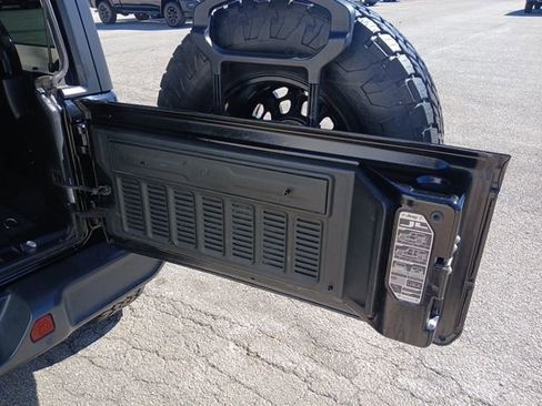 Used 2020 Jeep Wrangler Unlimited Sport S image 11