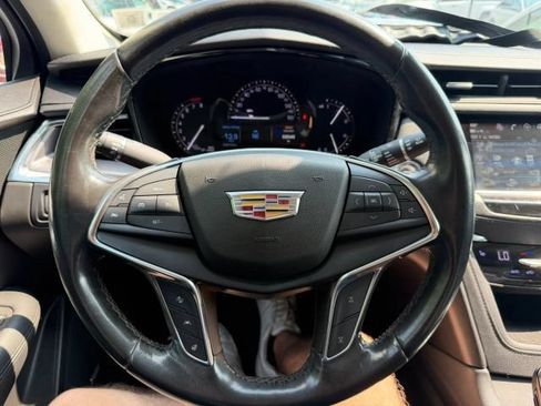 Used 2019 Cadillac XT5 Luxury AWD/4WD image 17