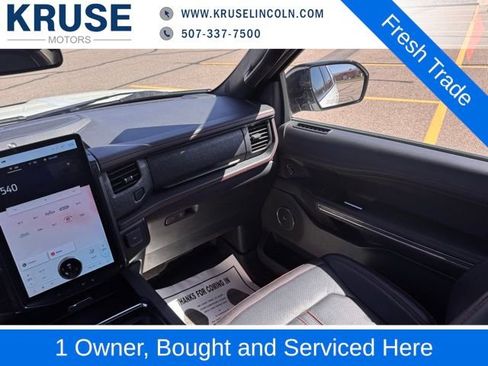 Used 2022 Ford Expedition Max Limited AWD/4WD image 14