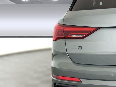 Used 2024 Audi Q3 2.0T Premium Plus w/ Premium Plus Package AWD/4WD image 13
