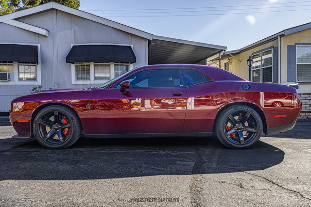 Used 2022 Dodge Challenger SRT Hellcat Redeye RWD image 2