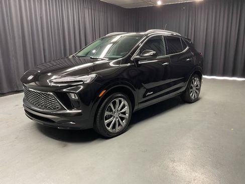 Used 2025 Buick Encore GX Avenir w/ Avenir Convenience Package AWD/4WD image 3
