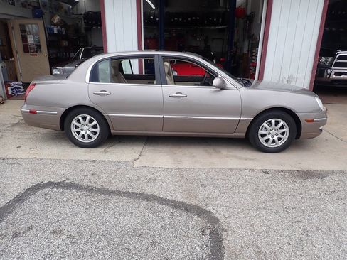 Used 2007 Kia Amanti w/ Leather Pkg FWD image 20
