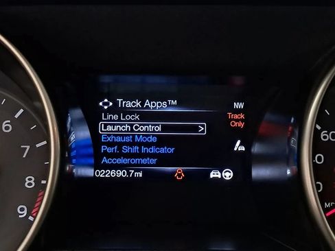 Used 2016 Ford Mustang Shelby GT350 w/ Technology Package RWD image 17