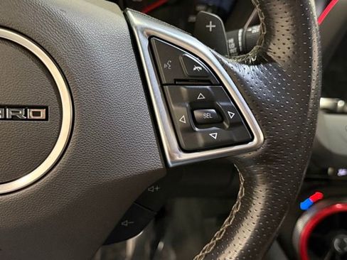 Used 2020 Chevrolet Camaro SS RWD image 22