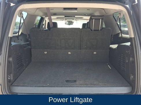 Used 2016 Chevrolet Suburban LT AWD/4WD image 31