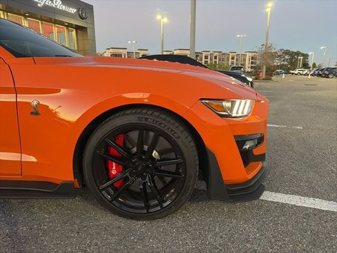 Used 2021 Ford Mustang Shelby GT500 w/ Technology Package image 6