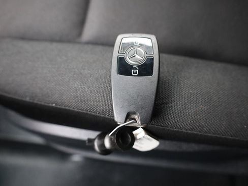 Used 2025 Mercedes-Benz Sprinter 2500 image 27